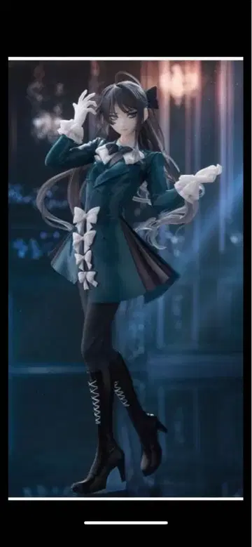 라운드원 한정판 Ado 피규어 Winter ver.