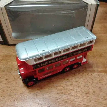 런던 버스 미니카 Visit Madame Tussaud's