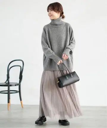 울 캐시미어 래글런 터틀 니트