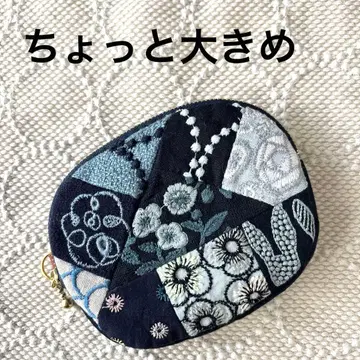 미나 페르호넨 핸드메이드 미니 파우치 flower crown 네이비 계열