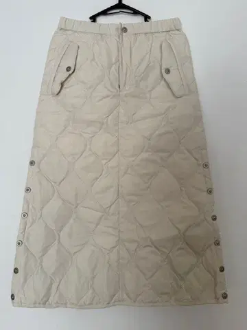 TAION 퀼팅 베이지 밀리터리 스커트