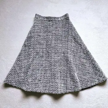 아르페쥬 스토리 트위드 스커트 플레어 A라인 무릎 기장 깔끔함
