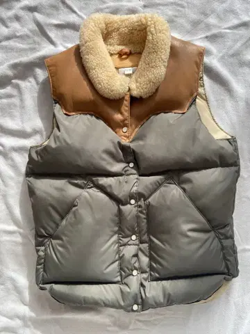 새상품급 록키 마운틴 베스트 옷깃 무스탕 올리브 9/10