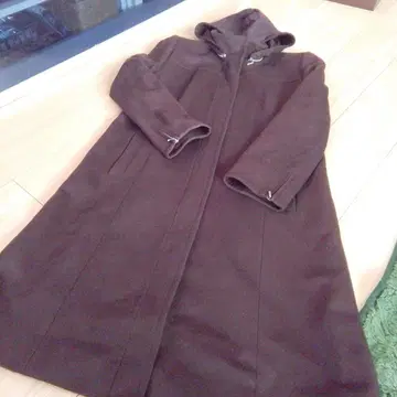 PRIDE 브라운 후드 부착 롱 코트