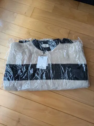 Rady 보더 니트 블랙 x 브라운 M