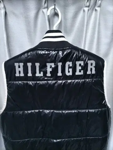 타미힐피거 골프 충전솜 베스트 블랙