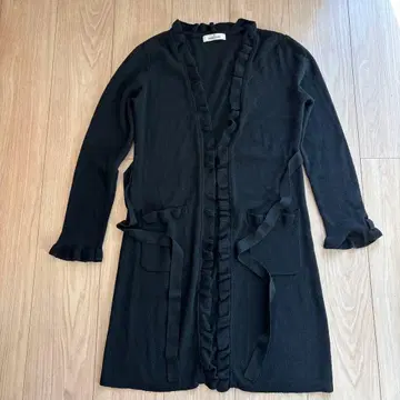 GALLERY VISCONTI 프릴 장식 블랙 롱 가디건