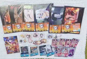 귀멸의 칼날 굿즈 묶음 판매 캔뱃지 러버 스트랩 참