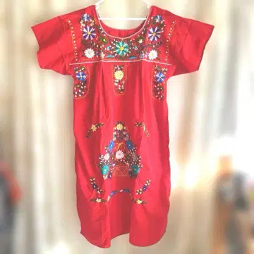 멕시코 손자수 빨간 꽃무늬 자수 반팔 원피스 티티카카풍