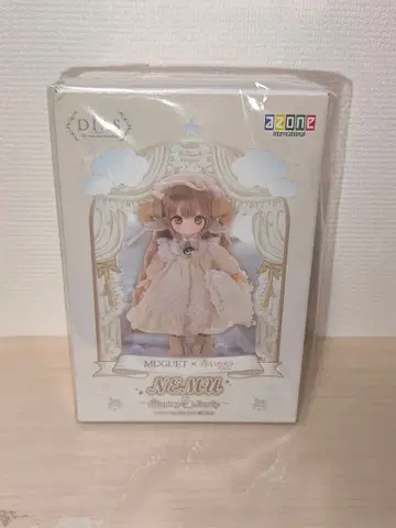 빨간색 카메라 네무