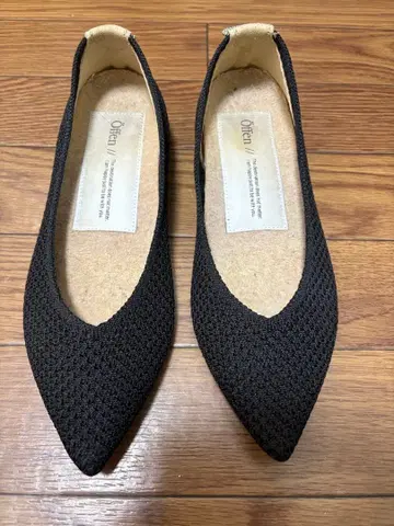 Often 블랙 스틸레토 플랫슈즈 37