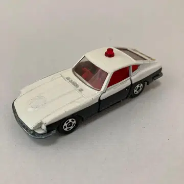 페어레이디 Z 토미카 경찰차 화이트/블랙 1974년 제조