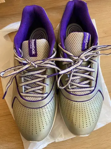 리복 이지톤 스니커즈 실버/퍼플