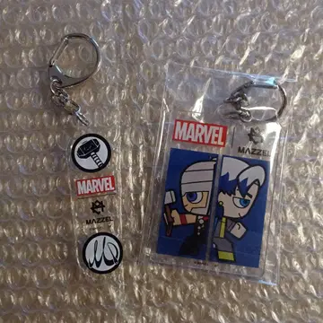 MAZZEL MARVEL 콜라보 TAKUTO 타쿠토 키링 2점