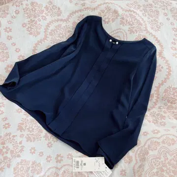 [ 새상품 ] 내추럴 뷰티 베이직 워셔블 펄 파츠 블라우스