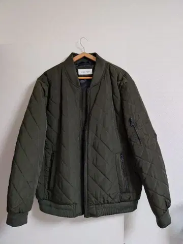 Calvin Klein 퀼팅 자켓 L사이즈 올리브 그린