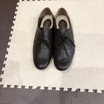 finio 다크 브라운 레이스업 슈즈