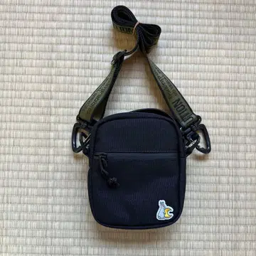 [이세 한정판] FR2 달 숄더백