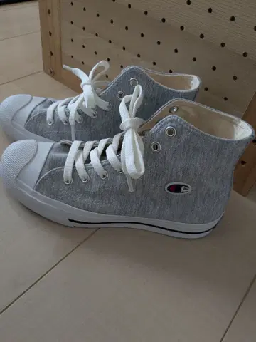 Champion 그레이 하이컷 스니커즈