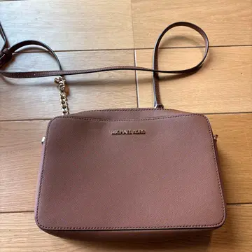 MICHAEL KORS 브라운 숄더백