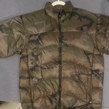 THE NORTH FACE 카모플라쥬 다운 자켓