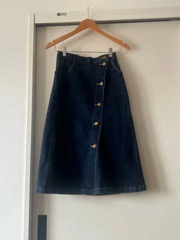 Lee 다크 블루 데님 스커트 새상품급 스커트 데님 무릎 아래