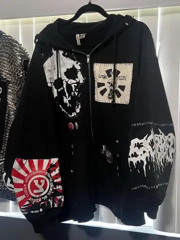 새상품 헤이세이 갸루 블랙 그래픽 후드티 Y2K 펑크 그런지