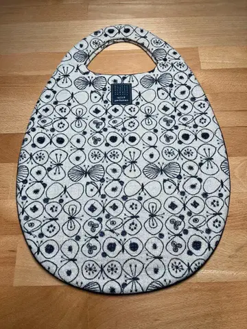 미나 페르호넨 정품 에그백 party 베이지 미사용품