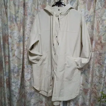 월드 슈라루 합물 밀리터리 코트 아이보리 새상품 LL