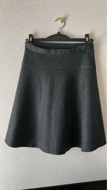 [ UNTITLED ] 언타이틀 무릎 위 기장 플레어 스커트