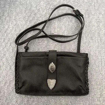 이아파피요네 월렛 숄더