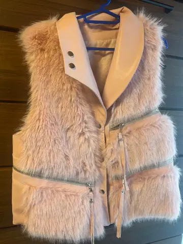 퍼 베스트 L 사이즈 정도