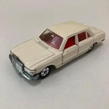 토미카 메르세데스 벤츠 450SEL 화이트