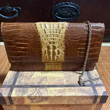 앤티크 클러치백