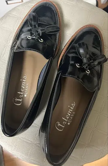 [ DIANA/다이애나 ] 태슬 로퍼 22.5cm