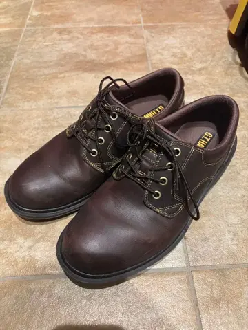 G.T. HAWKINS 브라운 레이스업 슈즈