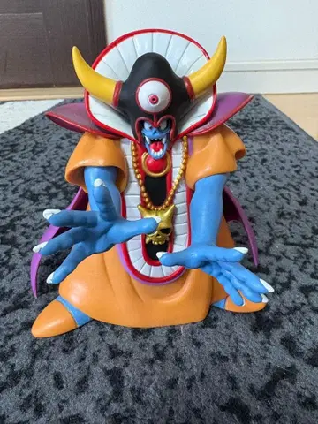 드래곤 퀘스트 전설의 마왕 피규어 조마