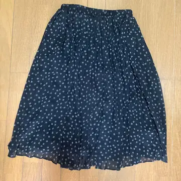 BANANA REPUBLIC 블랙 미니 꽃무늬 스커트 사이즈 5