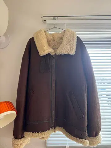 [ 새상품급 ] 무스탕 자켓 L