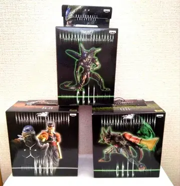 드래곤볼 크리처 피규어 2체와 셀