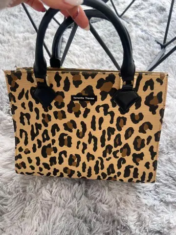 사만다 타바사 레오파드 무늬 토트백