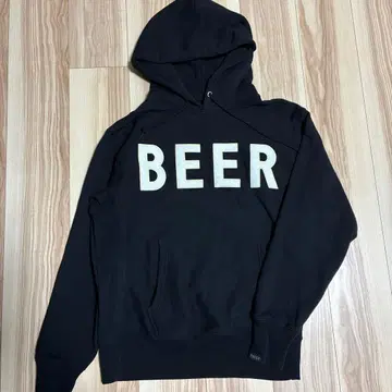 BEER 로고 블랙 후드티