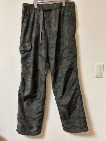 새상품급 유니클로 웜 이지 팬츠 카모플라쥬 웜 팬츠 XL