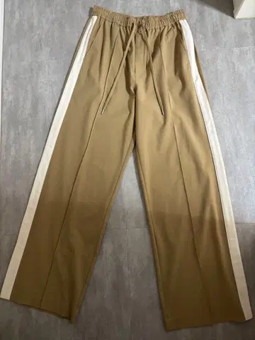 [ 초레어 ] rokh 트랙 팬츠 베이지 L