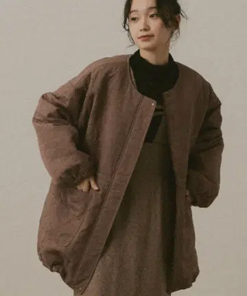 [ moi tytto ] 뉘앙스 패턴 퀼팅 블루종 코트 ( 브라운 )