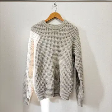 ZARA 뜨개질 디자인 베이지 스웨터