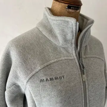 MAMMUT 그레이 플리스 자켓