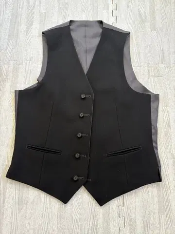 수트 베스트 리버서블 블랙 다크 그레이