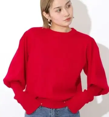 그레디 브릴리언트 Re Fiina 소매 디자인 크루넥 니트