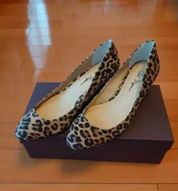 새상품 C'ast Groupe 로우힐 펌프스 36